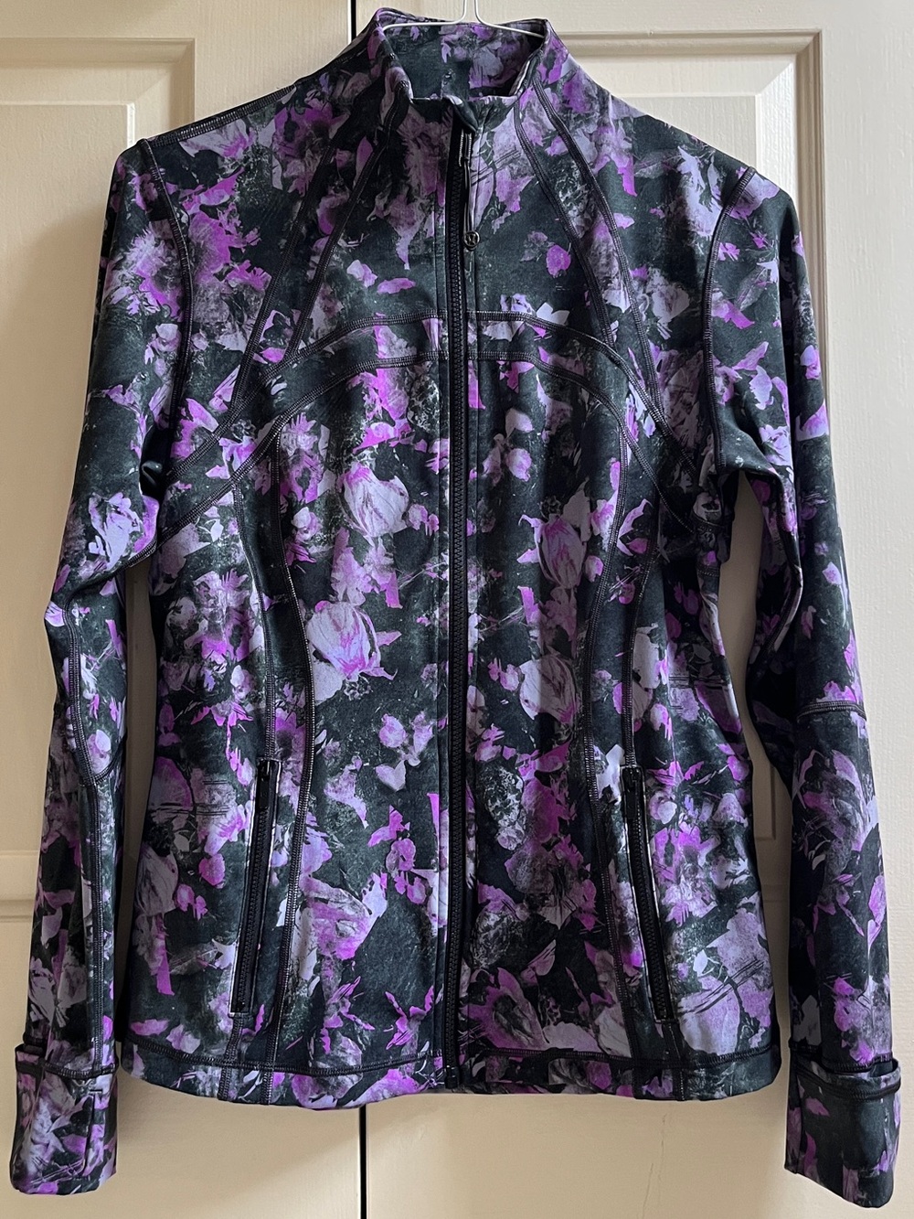 🍒LULULEMON sz 14 DEFINE Jacket FLORAL SHIFT MULTI Black/Purple/Lilac *LUXTREME